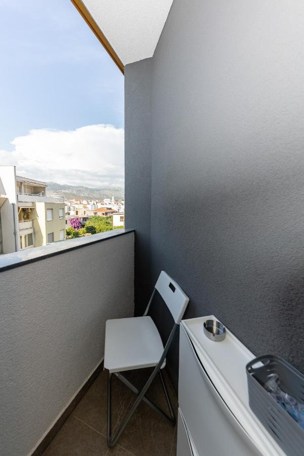 New Studio For 2, Free Private Garage Spot, Wi-Fi, 200 M From Mall Of Split Buitenkant foto